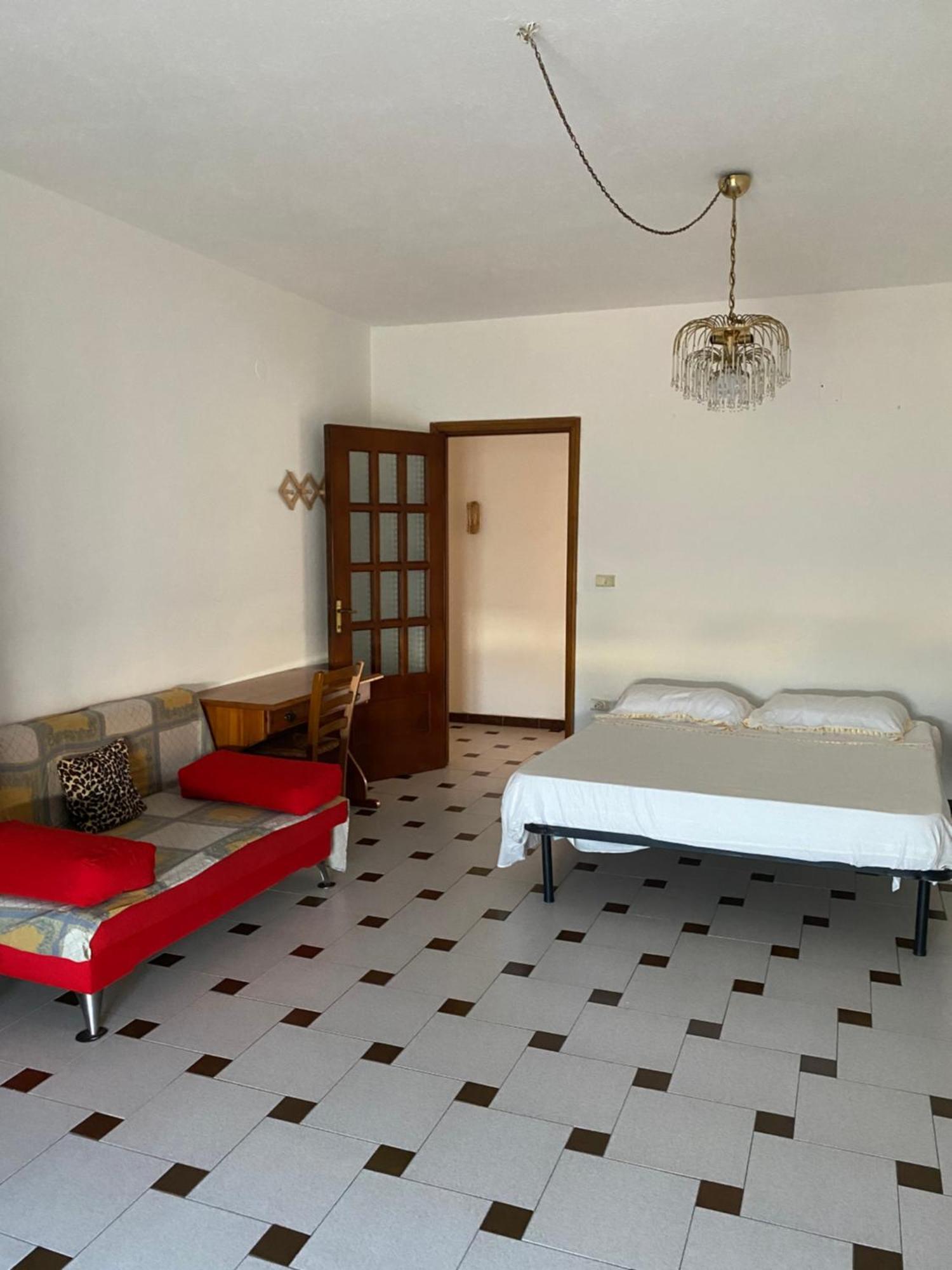 Casa Vacanze Gilli Hotel Cagliari Bagian luar foto